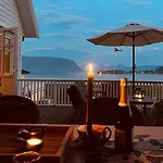 Cozy House With Sea View Close To * Ålesund