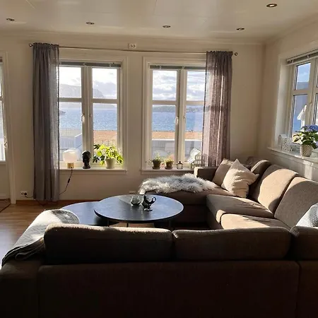 Cozy House With Sea View Close To Alesund * Ålesund
