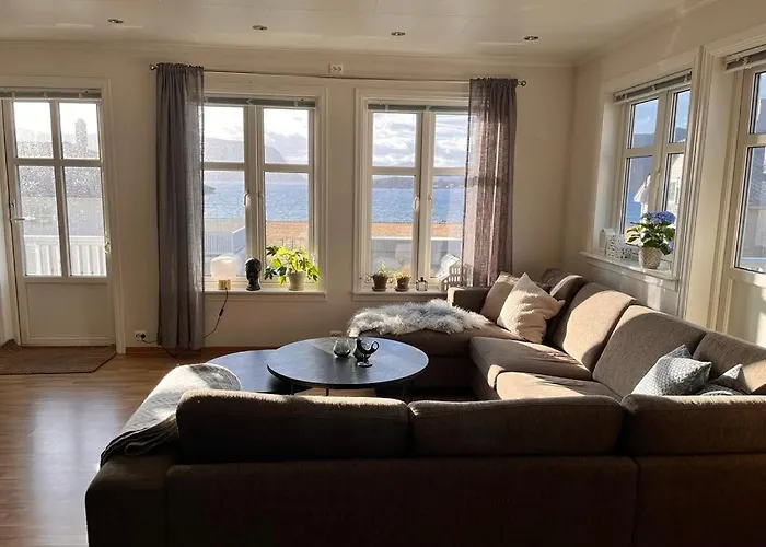 Cozy House With Sea View Close To Alesund * Ålesund